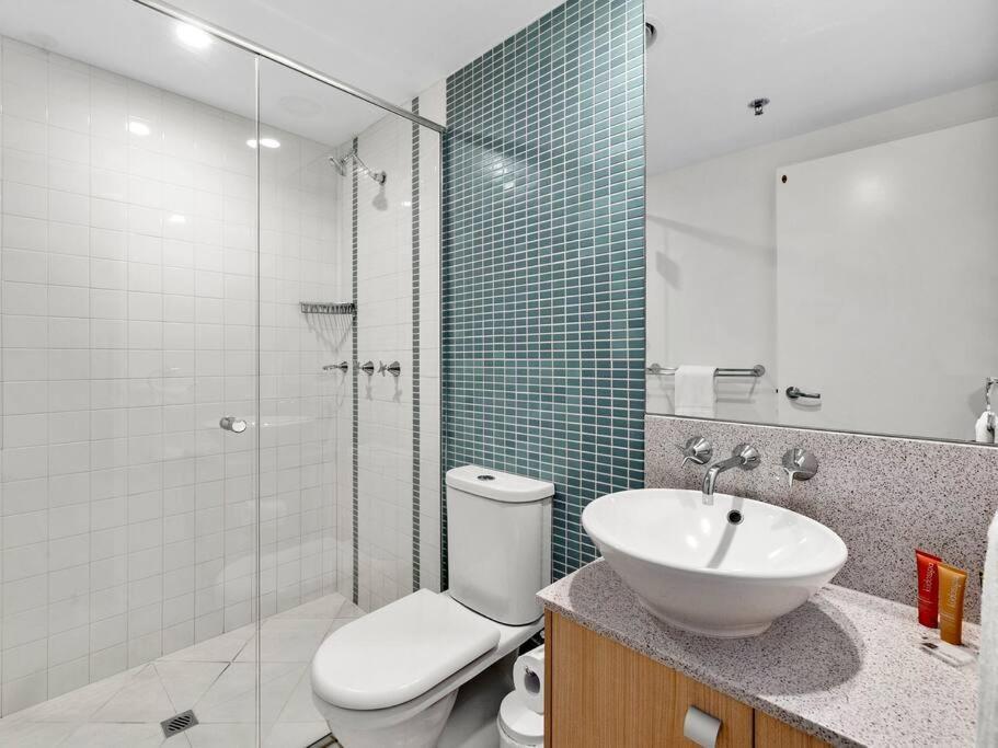 Sensational Ocean View 2 Bedroom Apartment Maroochydore Buitenkant foto