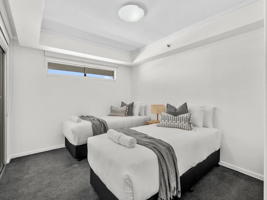 Sensational Ocean View 2 Bedroom Apartment Maroochydore Buitenkant foto